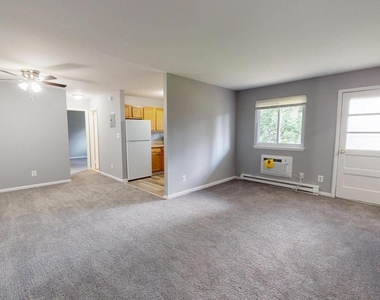 3905 Parkview Avenue - Photo Thumbnail 1