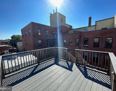 105 E West Street - Photo Thumbnail 18