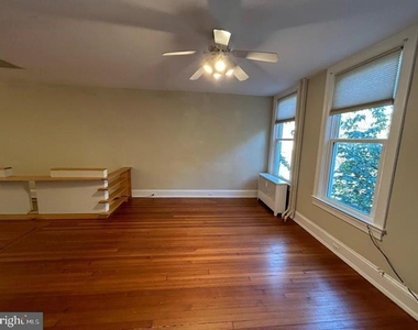 105 E West Street - Photo Thumbnail 7
