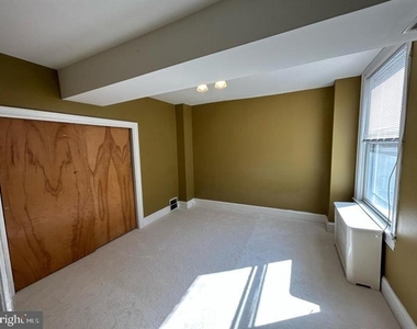 105 E West Street - Photo Thumbnail 26