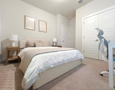 1516 Roseburg Dr - Photo Thumbnail 13