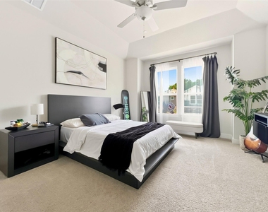 1516 Roseburg Dr - Photo Thumbnail 7
