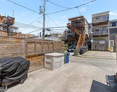 1303 Clarkson Street - Photo Thumbnail 32