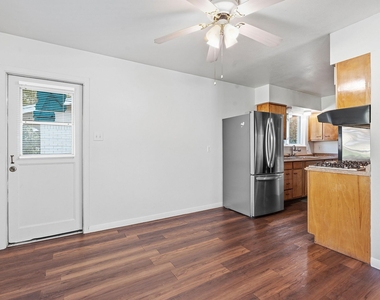 3607 Wilson St - Photo Thumbnail 7