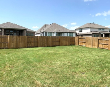 1937 Sir Nathaniel Ln - Photo Thumbnail 19