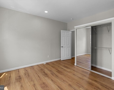 1305 Light Street - Photo Thumbnail 27