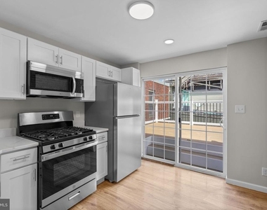 1305 Light Street - Photo Thumbnail 15