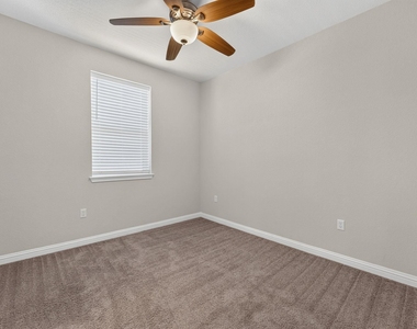 7702 Dylan Dr - Photo Thumbnail 28