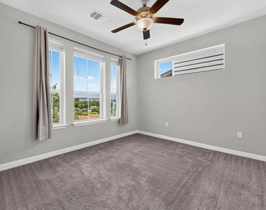 7702 Dylan Dr - Photo Thumbnail 27