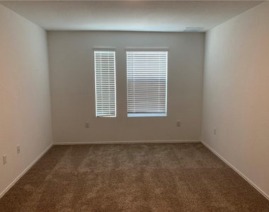 7204 Dancing Wind Ln - Photo Thumbnail 26