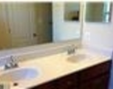 1818 Encore Terrace - Photo Thumbnail 10