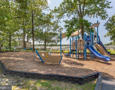 1316 Juniper Street - Photo Thumbnail 38