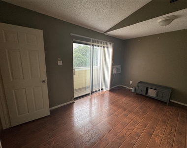 2510 San Gabriel St - Photo Thumbnail 12