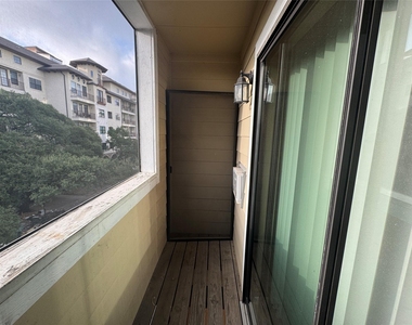 2510 San Gabriel St - Photo Thumbnail 13