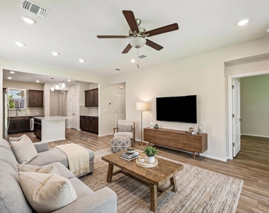 401 Yorktown St - Photo Thumbnail 9
