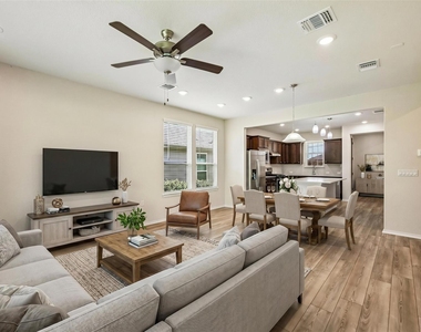 401 Yorktown St - Photo Thumbnail 11