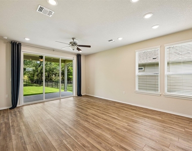 401 Yorktown St - Photo Thumbnail 14