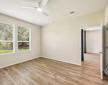 401 Yorktown St - Photo Thumbnail 19