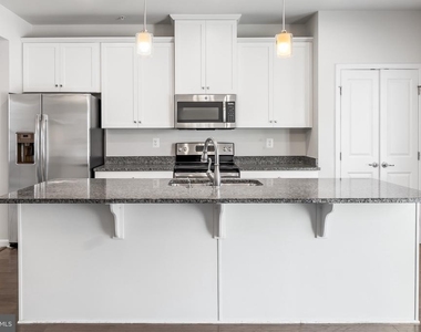 2657 Richmond Way - Photo Thumbnail 12