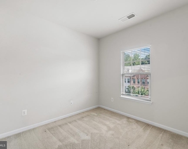 2657 Richmond Way - Photo Thumbnail 31