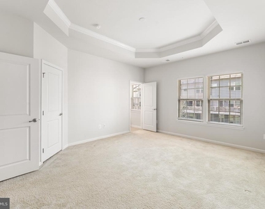 2657 Richmond Way - Photo Thumbnail 24