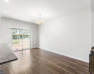 2657 Richmond Way - Photo Thumbnail 15