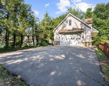 587 A Street - Photo Thumbnail 24
