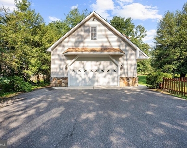 587 A Street - Photo Thumbnail 25