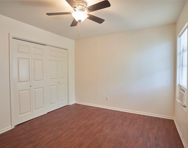 23393 Nameless Rd - Photo Thumbnail 4