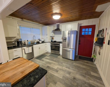 32172 River Road - Photo Thumbnail 3