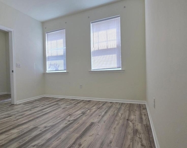 47 Tyndall Trail - Photo Thumbnail 5
