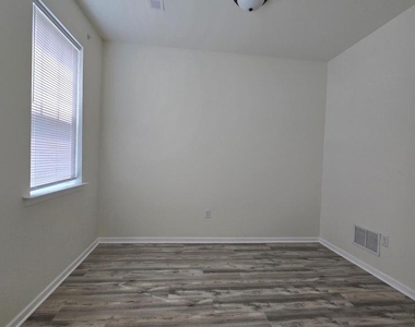 47 Tyndall Trail - Photo Thumbnail 3