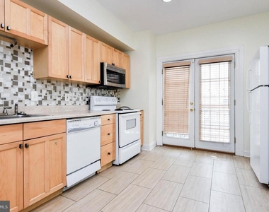 1651 Gales Street Ne - Photo Thumbnail 15