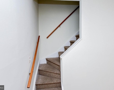1651 Gales Street Ne - Photo Thumbnail 16