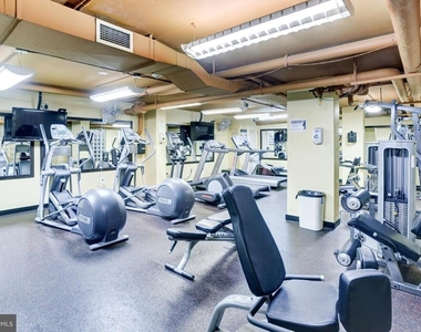 940 25th Street Nw - Photo Thumbnail 14