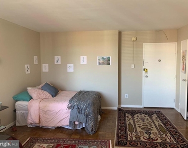 940 25th Street Nw - Photo Thumbnail 3