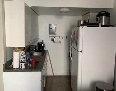 940 25th Street Nw - Photo Thumbnail 6