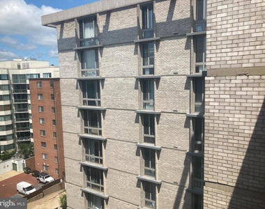 940 25th Street Nw - Photo Thumbnail 9