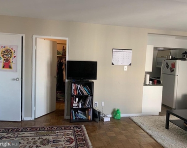 940 25th Street Nw - Photo Thumbnail 2