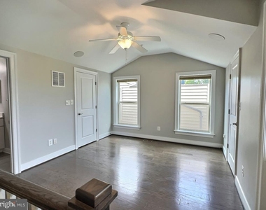2179 Half Moon Place Ne - Photo Thumbnail 11