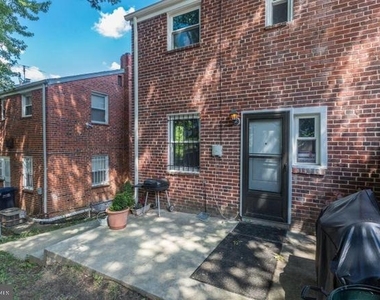 4341 F Street Se - Photo Thumbnail 10
