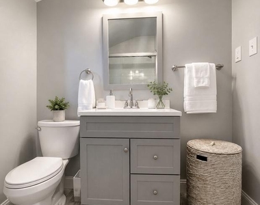 4341 F Street Se - Photo Thumbnail 5