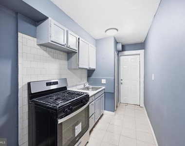 905 19th Street Ne - Photo Thumbnail 3