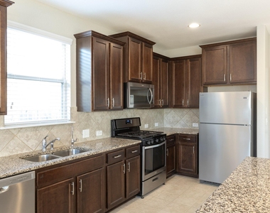 245 Pearl Way - Photo Thumbnail 13