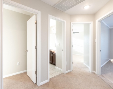 245 Pearl Way - Photo Thumbnail 17