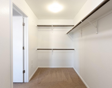 245 Pearl Way - Photo Thumbnail 25