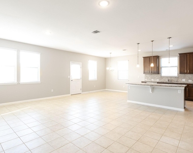 245 Pearl Way - Photo Thumbnail 6