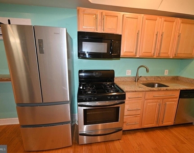 550 Hobart Place Nw - Photo Thumbnail 6