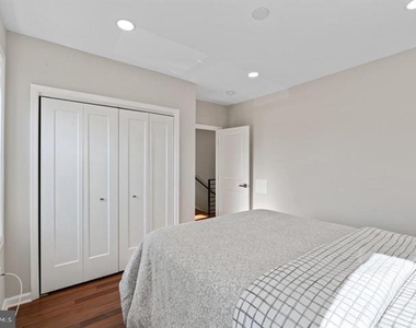 444 Kenyon Street Nw - Photo Thumbnail 14