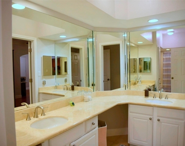 7701 Rialto Blvd - Photo Thumbnail 17